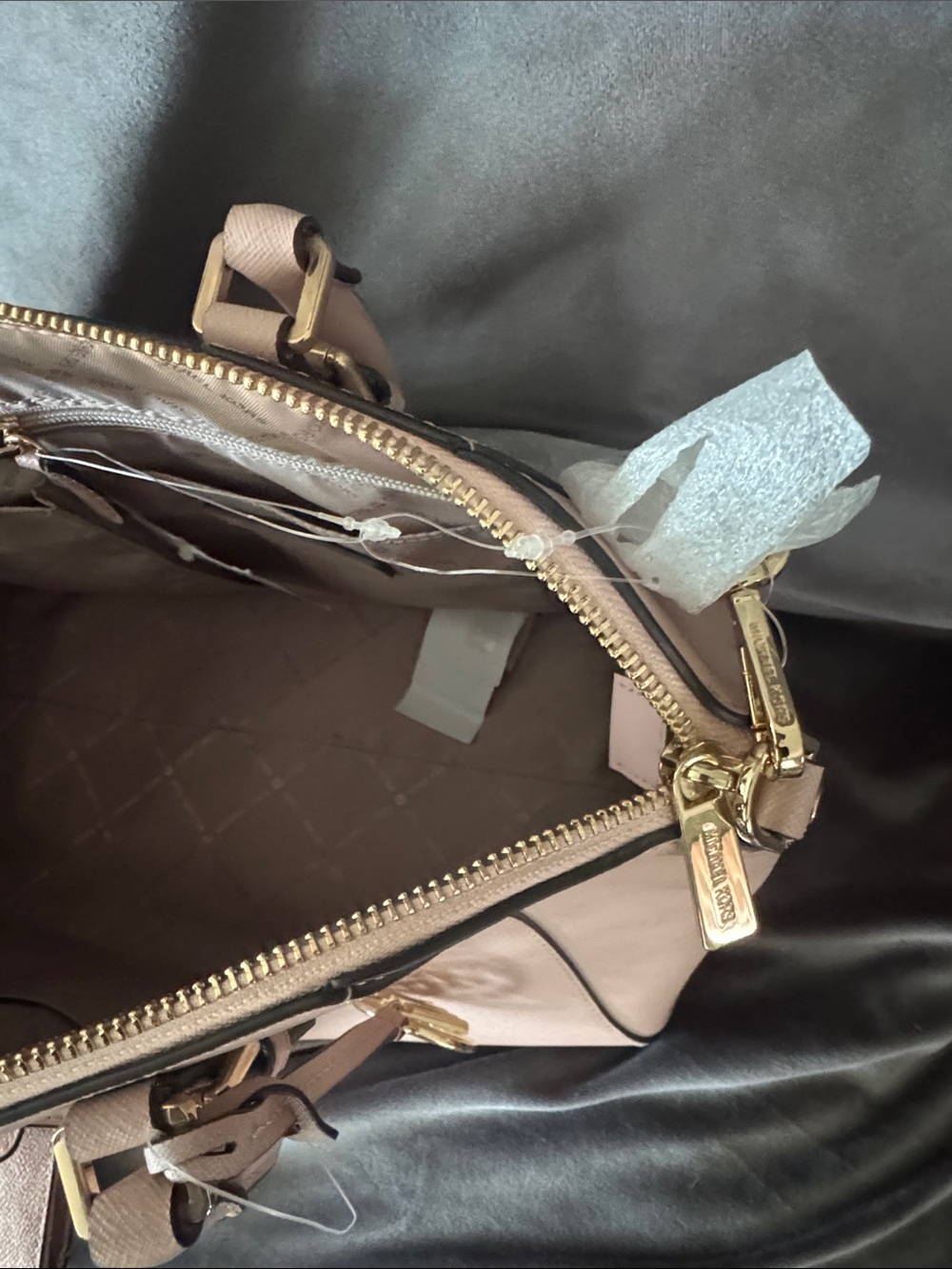 BNWT Michael Kors Pale Blush Satchel with Matching Wallet - Picture 9 of 13